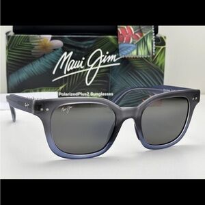 NEW Maui Jim Shore Break Translucent Blue Grey Polarized Grey Sunglass MJ822-06M
